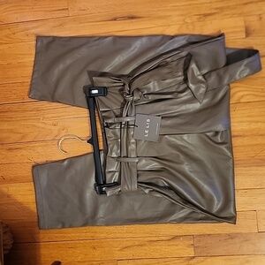 High waist,relaxed legs,leather pants